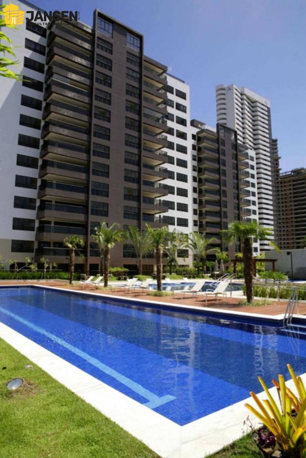 Apartamento, 4 quartos, 472 m² - Foto 1