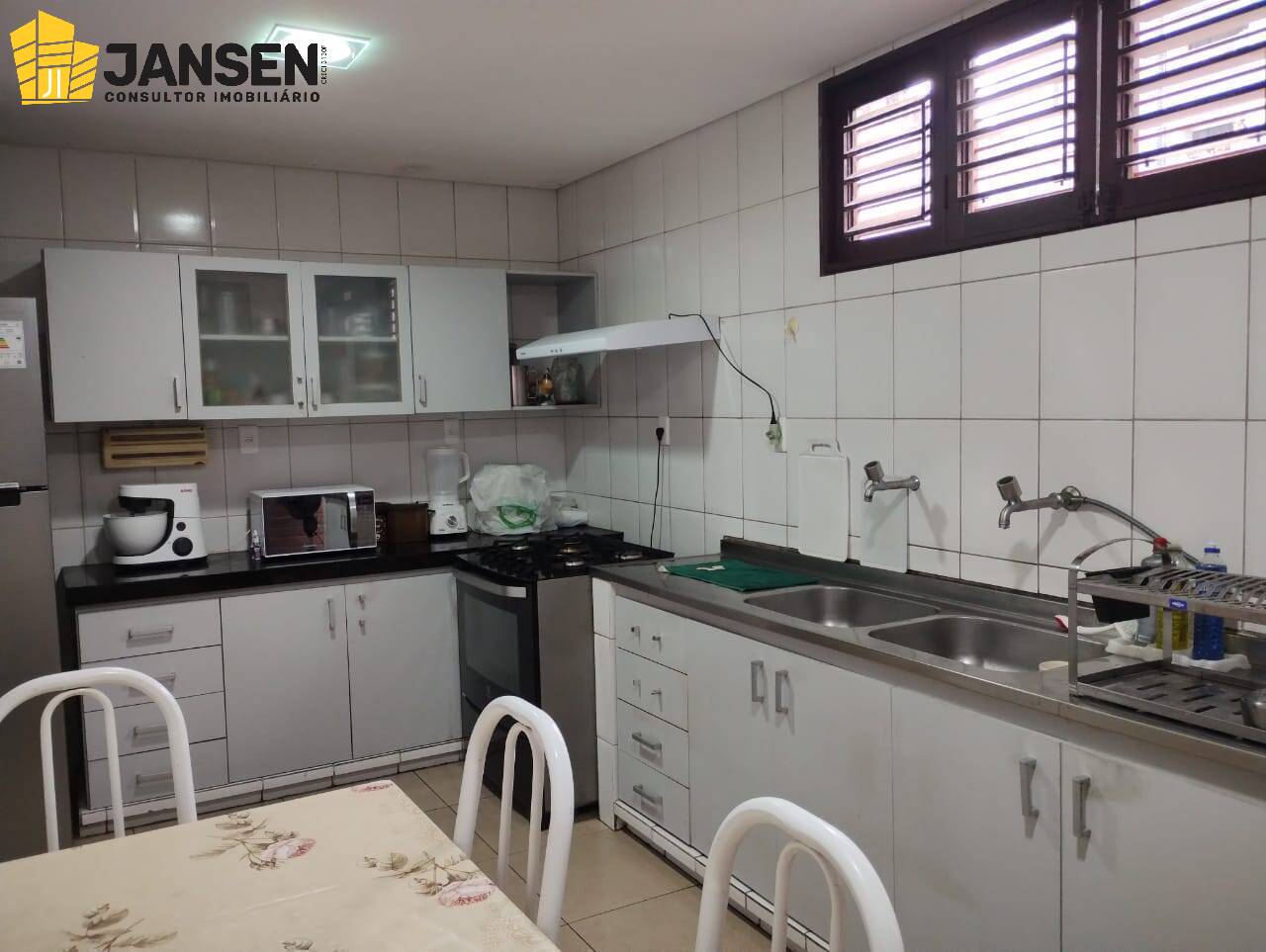 Casa, 3 quartos, 230 m² - Foto 10