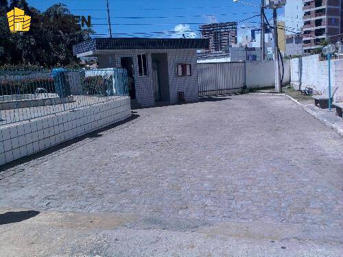 APARTAMENTO À 500 M DA PRAÍA